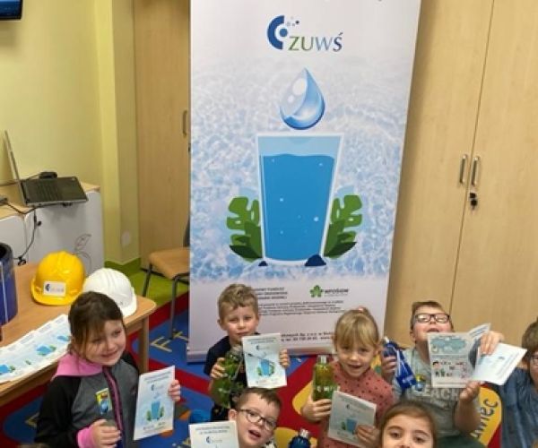 Dzieci uczestniczące w spotkaniu edukacyjnym przedszkole w Kunowicach.